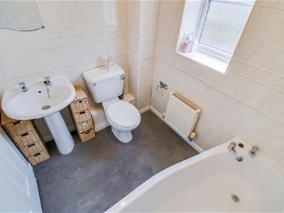 BATHROOM/W.C.